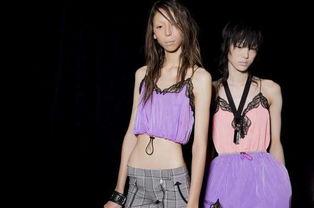 香港模特吃瓜,意外成为网络热议焦点